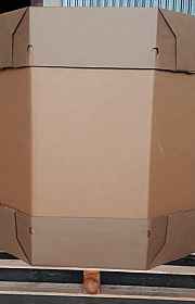CONTAINER OCTOGONAL DE PAPELÃO BAG IN BOX DE 1.000 LITROS CONTAINER OCTOGONAL DE PAPELÃO BAG IN BOX DE 1.000 LITROS